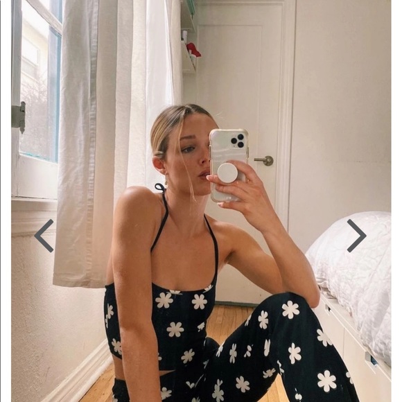 VRG GRL Teach Peace Pants / black size xs - Picture 5 of 6